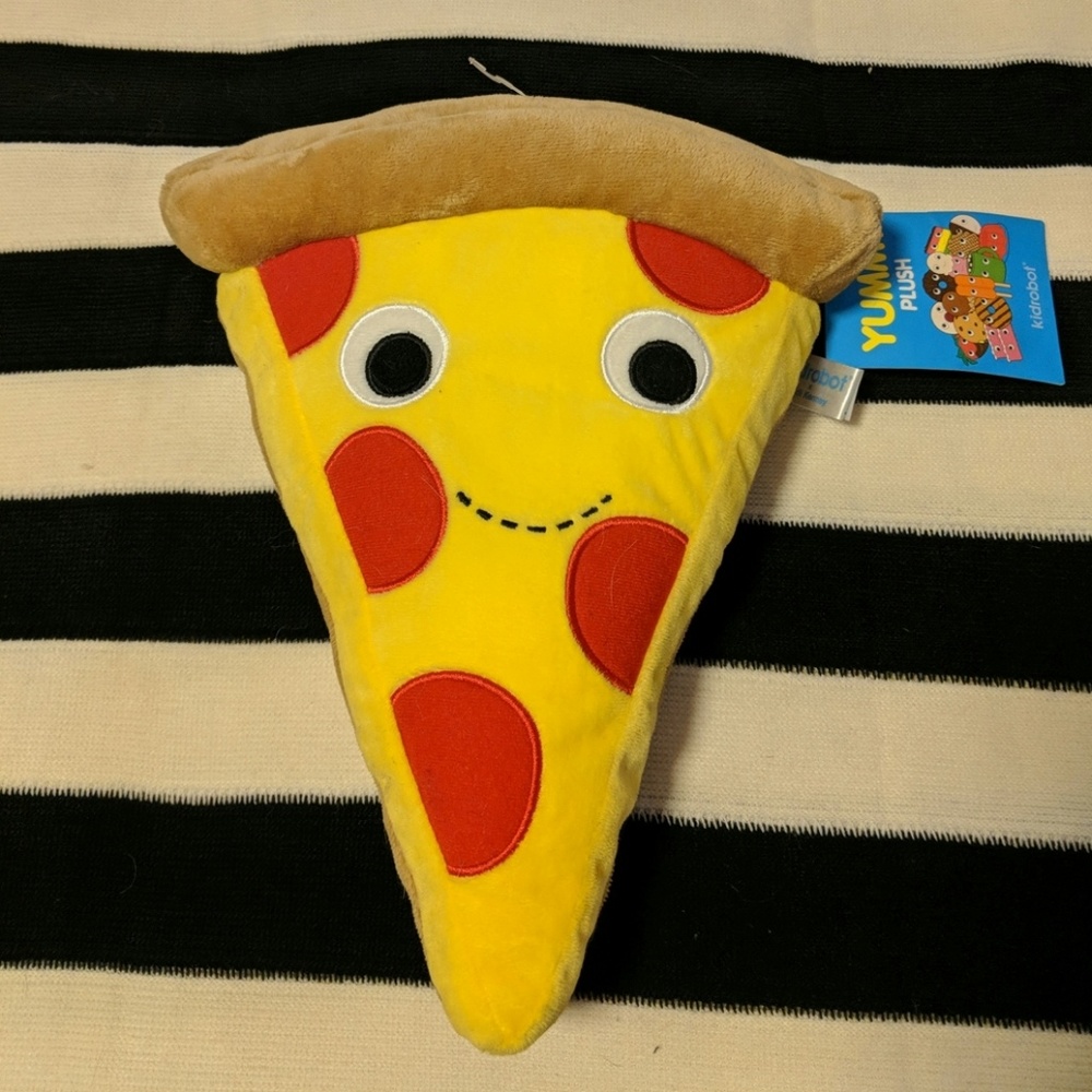 Yummy Plush Pizza